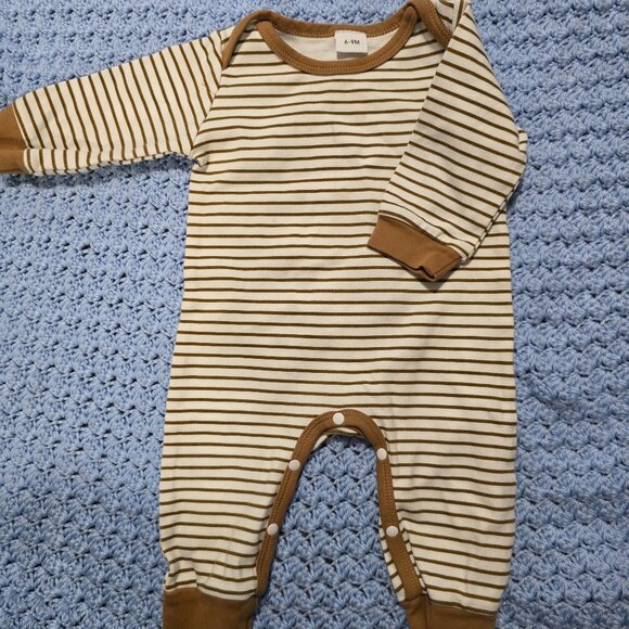 tan and white onesie - Picture 2 of 3